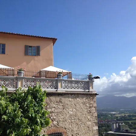 Sant'anna بيت شباب نارني