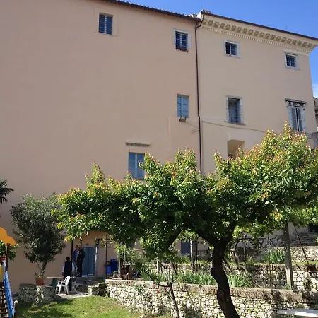 Sant'anna بيت شباب *