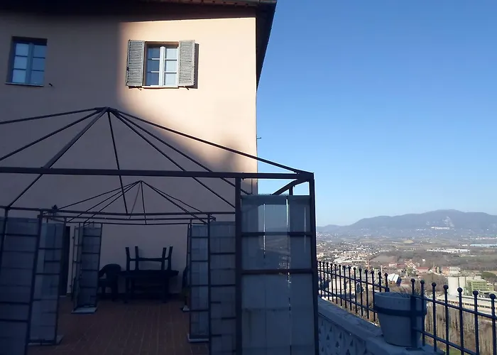 Sant'anna بيت شباب