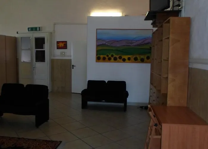 Sant'anna بيت شباب نارني