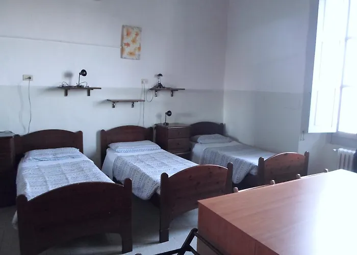 بيت شباب Sant'anna *